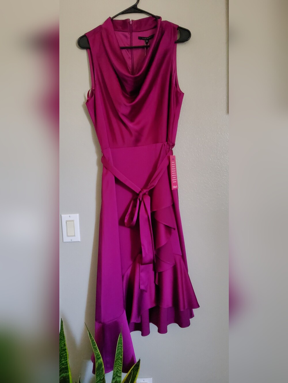 $188 Alex Marie Sleeveless Cowl Ruffle Dress in Magenta Size 12